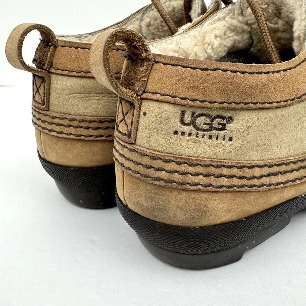 UGG Australia Boots Womens 7.5 Magpie Duck Ankle Bootie. Waterproof tan Leather